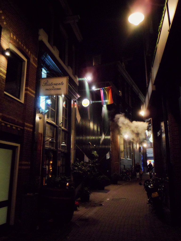 амстердамский флаг мира